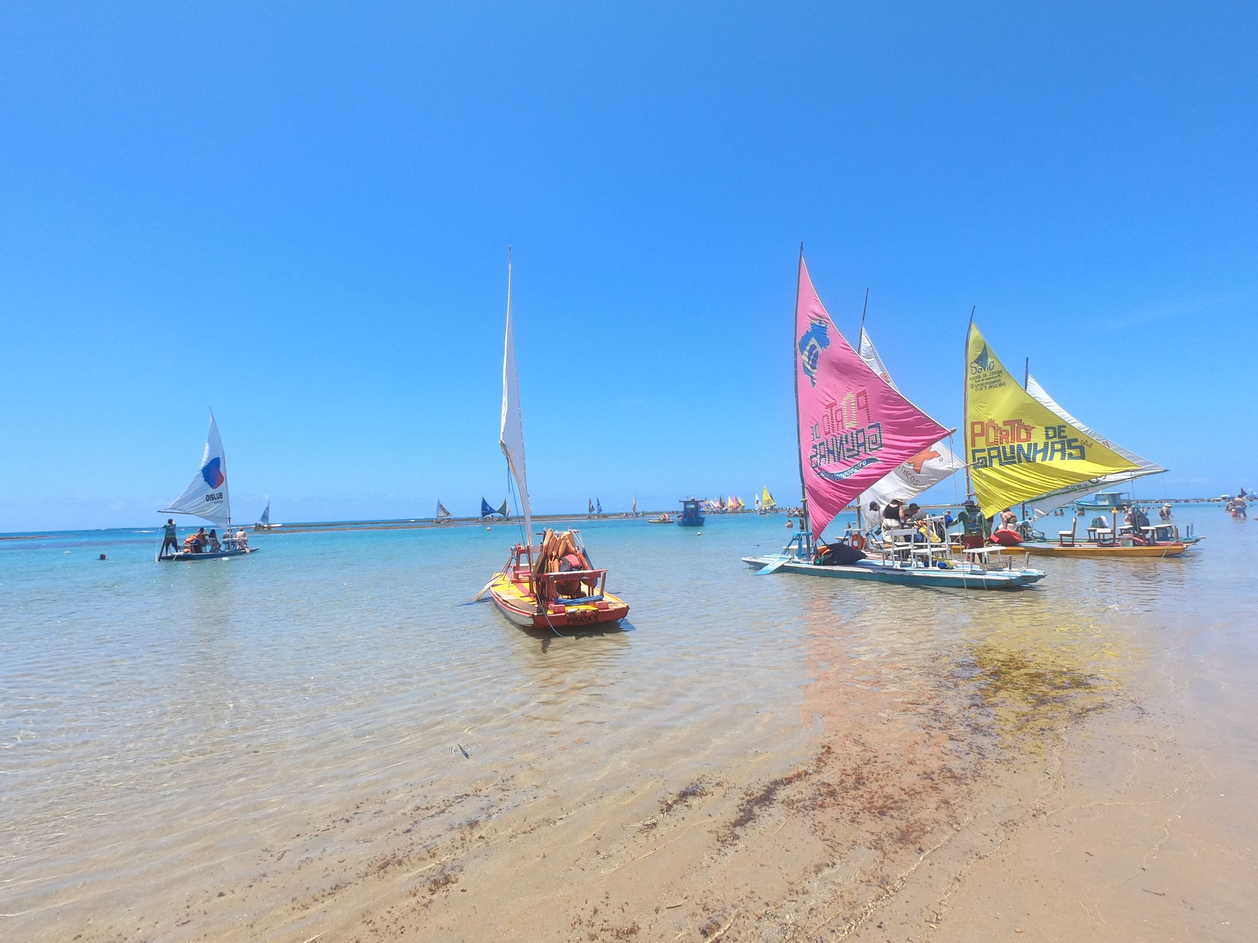 Porto de Galinhas com jangadas